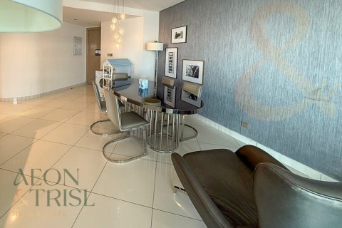 Apartament na sprzedaż w Business Bay, Dubai, ZEA 3 sypialnie, 162 mkw., nr 648244 - zdjęcie 1