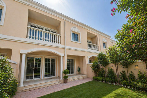 Townhouse in Jumeirah Village Triangle, Dubai, UAE 2 bedrooms, 239.97 sq.m. № 749010 - photo 10