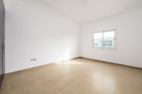 Townhouse in Jumeirah Village Triangle, Dubai, UAE 2 bedrooms, 239.97 sq.m. № 749010 - photo 8