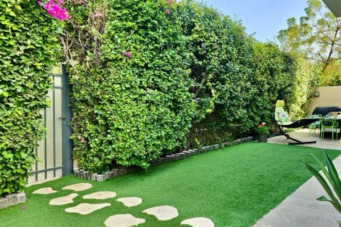 Villa Al Barsha, Dubaijā, AAE 4 istabas, 479.66 m2 Nr. 749011 - attēls 7