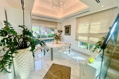 Villa Al Barsha, Dubaijā, AAE 4 istabas, 479.66 m2 Nr. 749011 - attēls 10