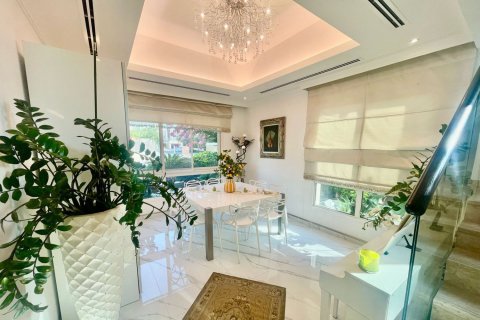 Villa Al Barsha, Dubaijā, AAE 4 istabas, 479.66 m2 Nr. 749011 - attēls 5