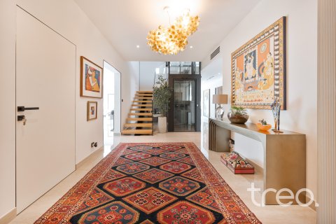 Vila u gradu Meadows, Dubai, UAE 5 spavaće sobe, 464.52 m2 Br. 741011 - Slika 5