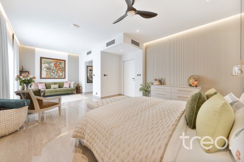 Vila u gradu Meadows, Dubai, UAE 5 spavaće sobe, 464.52 m2 Br. 741011 - Slika 13