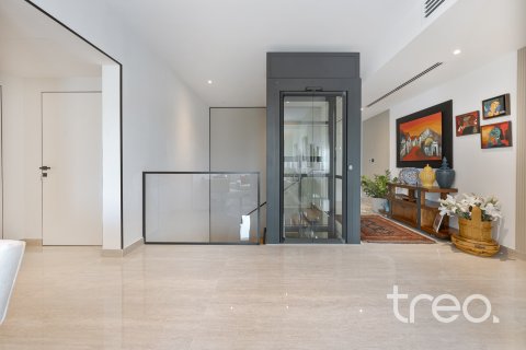 Vila u gradu Meadows, Dubai, UAE 5 spavaće sobe, 464.52 m2 Br. 741011 - Slika 12