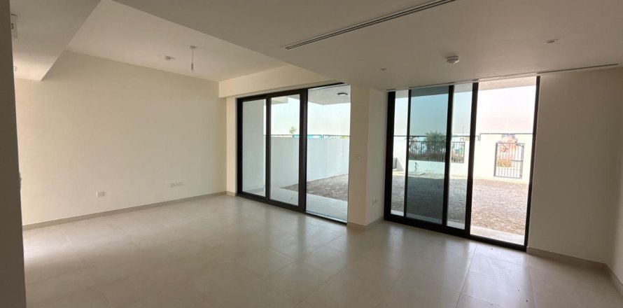 Rekkehus i Town Square, Dubai, Emiratene 3 soverom, 189.615 kvm nr. 688053