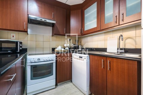 דירה להשכרה ב Jumeirah Beach Residence, Dubai, איחוד האמירויות 2 חדרי שינה, 132 מ"ר, מספר 684667 - תמונה 15