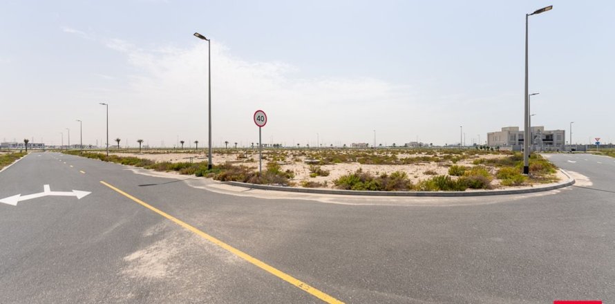 Terreno en Jebel Ali, Dubai, EAU 922.6 m² № 669895