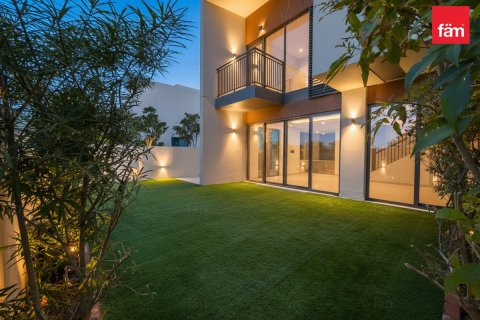 Townhouse în Dubai, EAU 3 dormitoare, 252 mp.  №669896