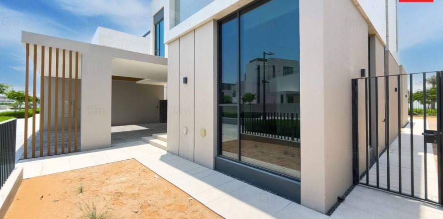 Vila u gradu Dubai, UAE 4 spavaće sobe, 456.9 m2 Br. 720316