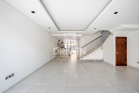 Σπίτι σε Jumeirah Village Circle, Dubai, ΗΑΕ 4 υπνοδωμάτια, 173 τ.μ. Αρ. 655578 - φωτογραφία 1