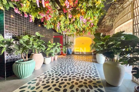 Apartmen di Business Bay, Dubai, UAE 1 bilik tidur, 58 meter persegi № 655439 - foto 14