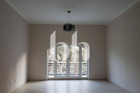 Lägenhet till försäljning i Dubai Investment Park, Dubai, UAE 2 sovrum, 143 kvm Nr. 730652 - fotografi 9