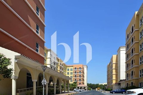 Lägenhet till försäljning i Dubai Investment Park, Dubai, UAE 2 sovrum, 143 kvm Nr. 730652 - fotografi 11