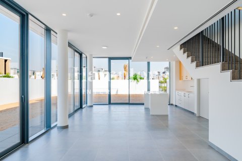 Villa te huur in Arabian Ranches 3, Dubai, VAE 5 slaapkamers, 417.50608200 vr.m., nr 650889 - foto 1