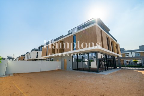 Villa te huur in Arabian Ranches 3, Dubai, VAE 5 slaapkamers, 417.50608200 vr.m., nr 650889 - foto 3