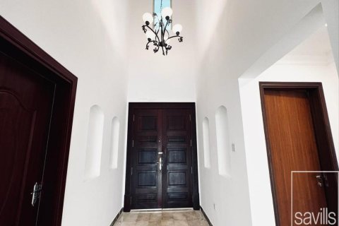 Villa en alquiler en Jumeirah Islands, Dubai, EAU 4 dormitorios, 955.97 m2 № 747474 - foto 4