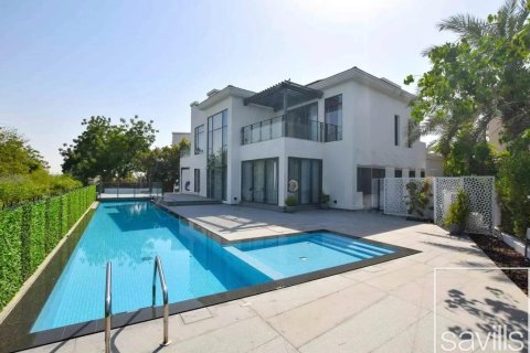 Vilë në Jumeirah Islands, Dubai, Emiratet e Bashkuara Arabe 6 dhoma gjumi, 815.87 m2. № 747472