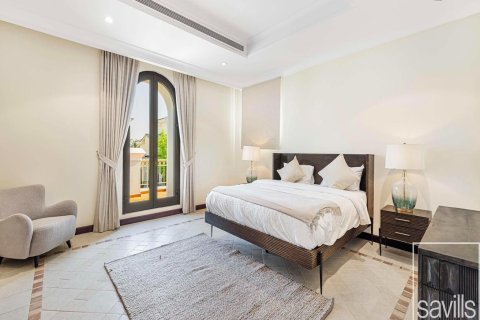Huvila Palm Jumeirah, Dubai, Arabiemiraatit 5 makuuhuonetta, 622.36 m2 № 747477 - kuva 9