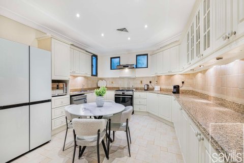 Huvila Palm Jumeirah, Dubai, Arabiemiraatit 5 makuuhuonetta, 622.36 m2 № 747477 - kuva 12