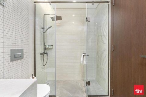 Apartmen di Business Bay, Dubai, UAE 1 bilik tidur, 84.5 meter persegi № 702478 - foto 13
