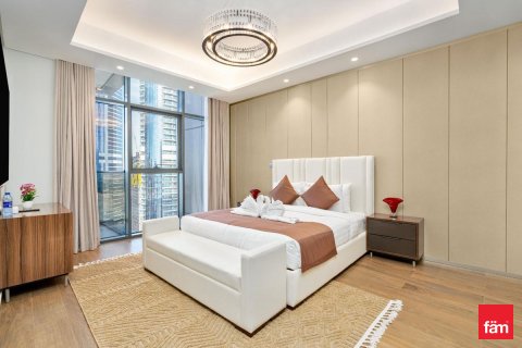 Apartmen di Business Bay, Dubai, UAE 1 bilik tidur, 84.5 meter persegi № 702478 - foto 2