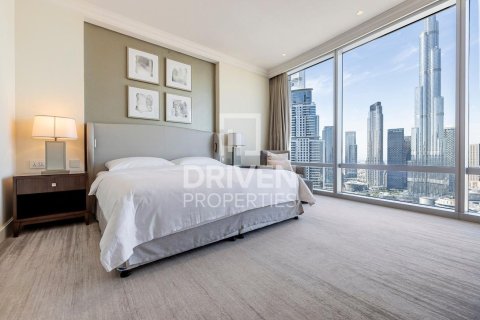 Downtown Dubai (Downtown Burj Dubai)、Dubai、UAE にあるマンション販売中 2ベッドルーム、126 m2、No653696 - 写真 1
