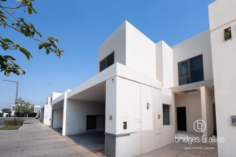 Villa te huur in Dubai Hills Estate, Dubai, VAE 3 slaapkamers, 202.6 vr.m., nr 670034 - foto 23