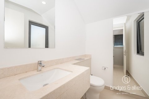 Villa te huur in Dubai Hills Estate, Dubai, VAE 3 slaapkamers, 202.6 vr.m., nr 670034 - foto 19