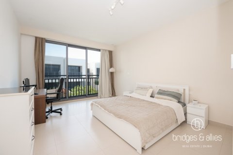 Villa te huur in Dubai Hills Estate, Dubai, VAE 3 slaapkamers, 202.6 vr.m., nr 670034 - foto 10