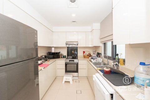 Villa te huur in Dubai Hills Estate, Dubai, VAE 3 slaapkamers, 202.6 vr.m., nr 670034 - foto 7