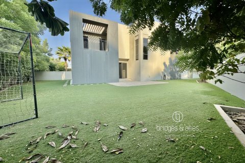 Vila u gradu Dubai Hills Estate, UAE 4 spavaće sobe, 602.7 m2 Br. 670111 - Slika 7