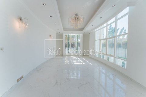 Vila u gradu Umm Suqeim, Dubai, UAE 5 spavaće sobe, 958.5 m2 Br. 659319 - Slika 6