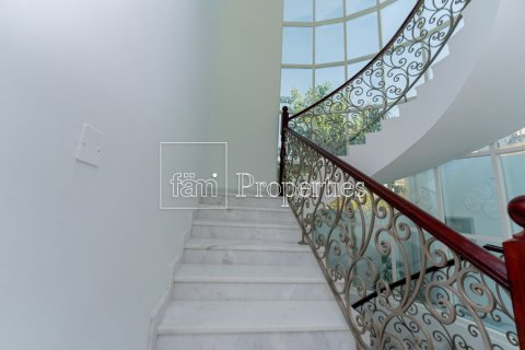 Vila u gradu Umm Suqeim, Dubai, UAE 5 spavaće sobe, 958.5 m2 Br. 659319 - Slika 21