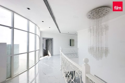 Villa sa Umm Suqeim, Dubai, UAE 5 silid-tulugan, 958.5 sq.m. № 659319 - larawan 10