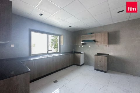 Villa sa Umm Suqeim, Dubai, UAE 5 silid-tulugan, 958.5 sq.m. № 659319 - larawan 14