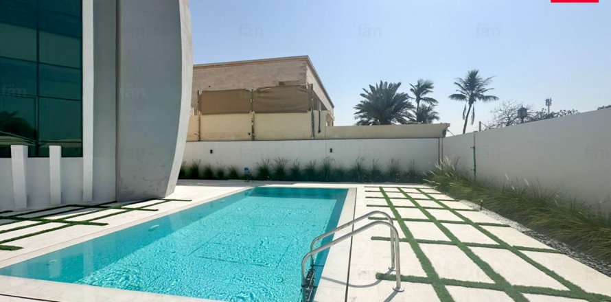 Villa sa Umm Suqeim, Dubai, UAE 5 silid-tulugan, 958.5 sq.m. № 659319