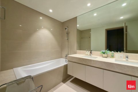 Apartamento en alquiler en Dubai, EAU 2 dormitorios, 109.2 m2 № 699682 - foto 12