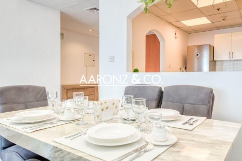 Купити квартиру в Джумейра Лейк Тауэрс, Дубай, ОАЕ 1 спальня, 90.4м2, № 670746 - фото 9