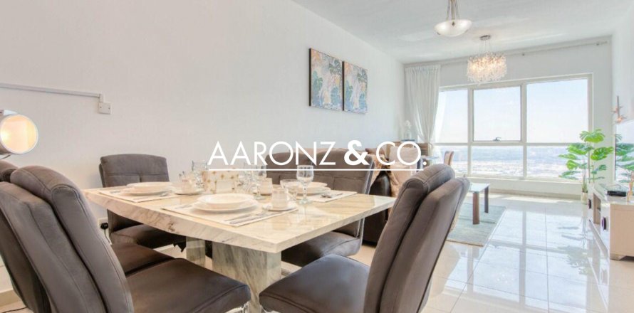 Квартира в Джумейра Лейк Тауэрс, Дубай, ОАЕ 1 спальня, 90.4м2 № 670746