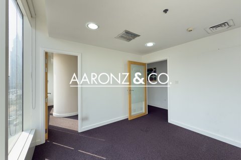 Зняти в оренду офіс в Sheikh Zayed Road, Дубай, ОАЕ 166.6м2, № 670744 - фото 9