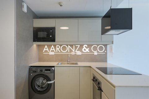 Byt v Jumeirah Lake Towers, Dubai, SAE 1 ložnice, 72 m² Č.: 670743 - fotografie 9