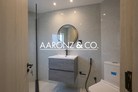 Byt v Jumeirah Lake Towers, Dubai, SAE 1 ložnice, 72 m² Č.: 670743 - fotografie 11