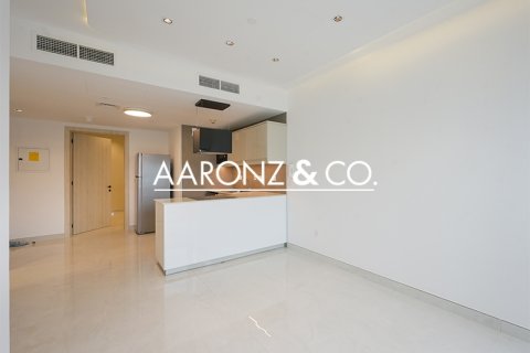 Byt v Jumeirah Lake Towers, Dubai, SAE 1 ložnice, 72 m² Č.: 670743 - fotografie 2