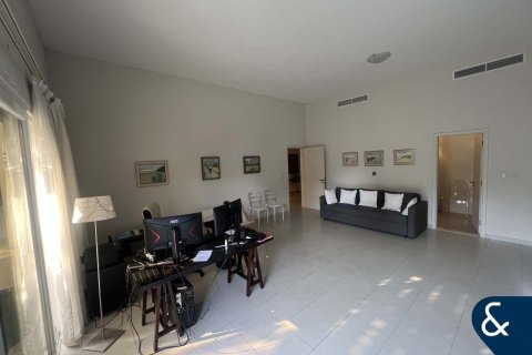 The Villa, Dubai, संयुक्त अरब अमीरात में विला, 5 बेडरूम, 595 वर्ग मीटर, संख्या 685058 - फ़ोटो 3