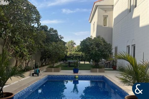 The Villa, Dubai, संयुक्त अरब अमीरात में विला, 5 बेडरूम, 595 वर्ग मीटर, संख्या 685058 - फ़ोटो 9