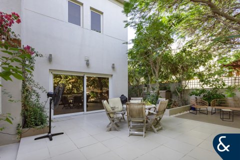 The Villa, Dubai, संयुक्त अरब अमीरात में विला, 5 बेडरूम, 595 वर्ग मीटर, संख्या 685058 - फ़ोटो 24