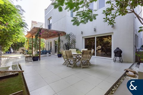 The Villa, Dubai, संयुक्त अरब अमीरात में विला, 5 बेडरूम, 595 वर्ग मीटर, संख्या 685058 - फ़ोटो 15