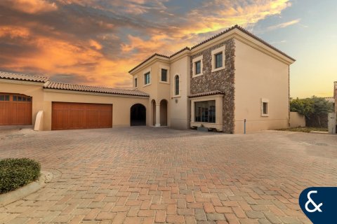 Vila v Jumeirah Golf Estates, Dubai, SAE 4 ložnice, 347 m² Č.: 685054 - fotografie 2
