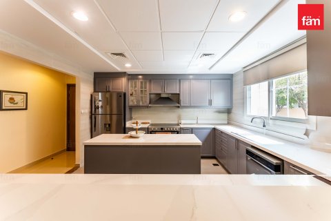 Vila v Dubai, SAE 5 ložnice, 755.9 m² Č.: 635853 - fotografie 10